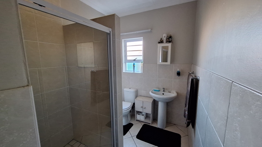 5 Bedroom Property for Sale in Port Owen Western Cape